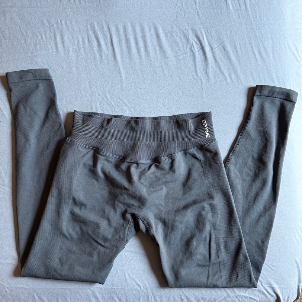 DFYNE Gray Leggings